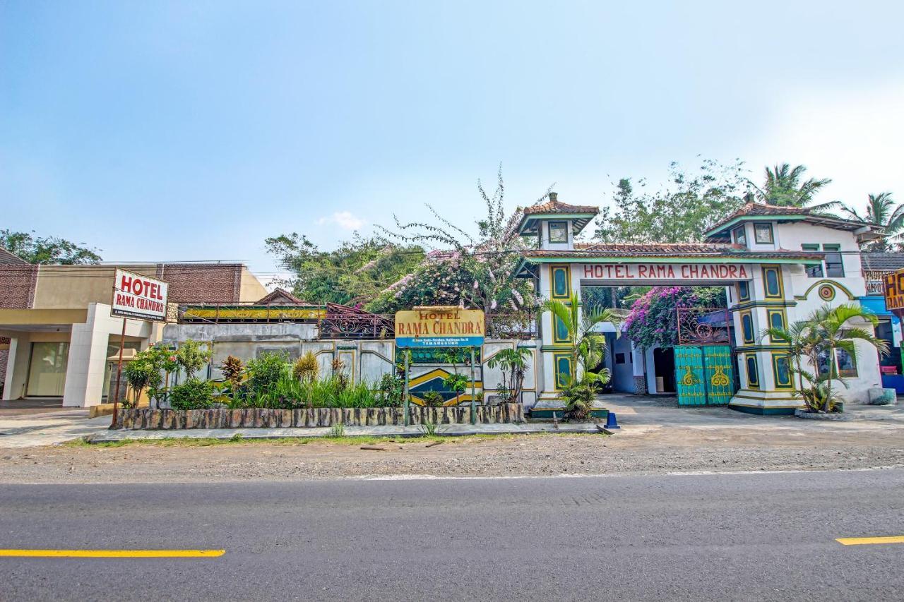 Spot On 91694 Hotel Rama Chandra Temanggung ภายนอก รูปภาพ