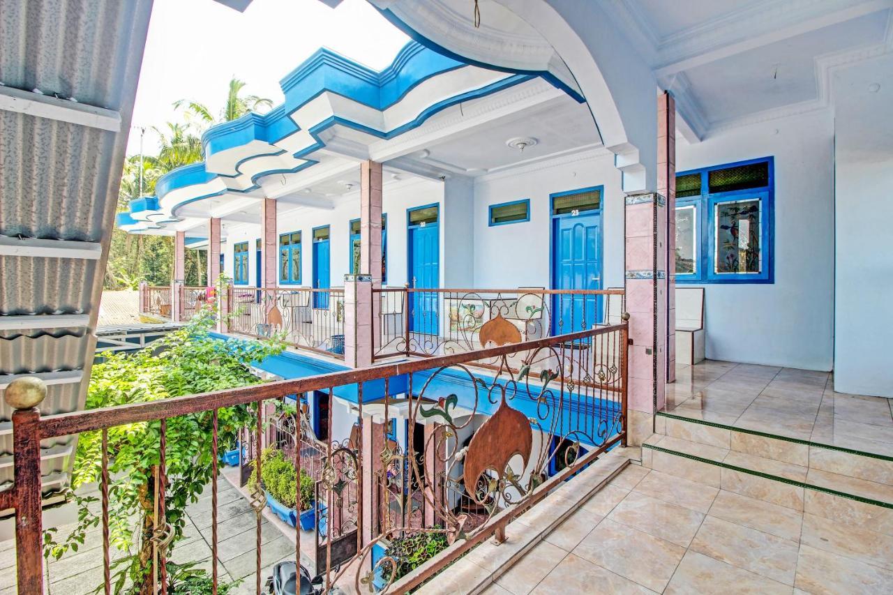 Spot On 91694 Hotel Rama Chandra Temanggung ภายนอก รูปภาพ