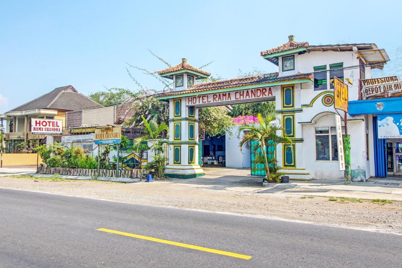 Spot On 91694 Hotel Rama Chandra Temanggung ภายนอก รูปภาพ