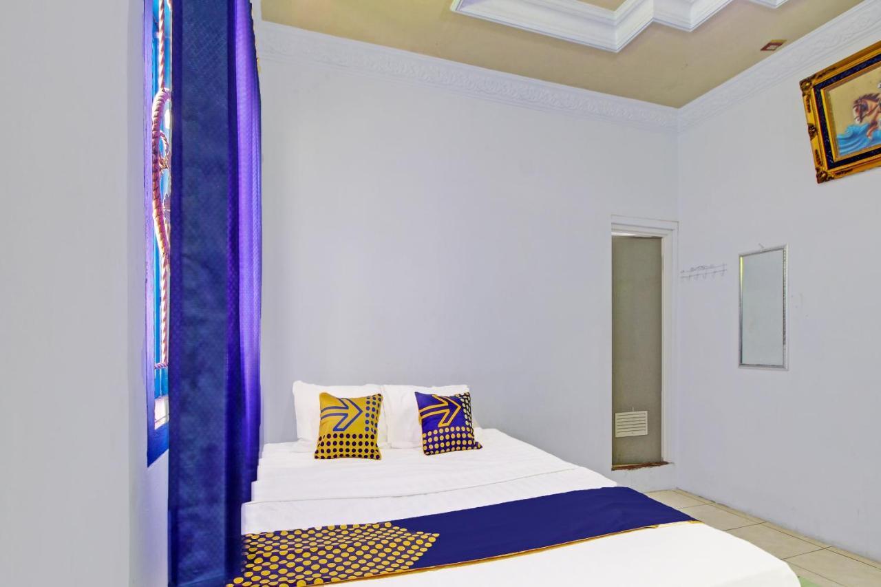 Spot On 91694 Hotel Rama Chandra Temanggung ภายนอก รูปภาพ